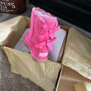 Brand New In Box Ugg Big Kid Bailey Bow II Boot